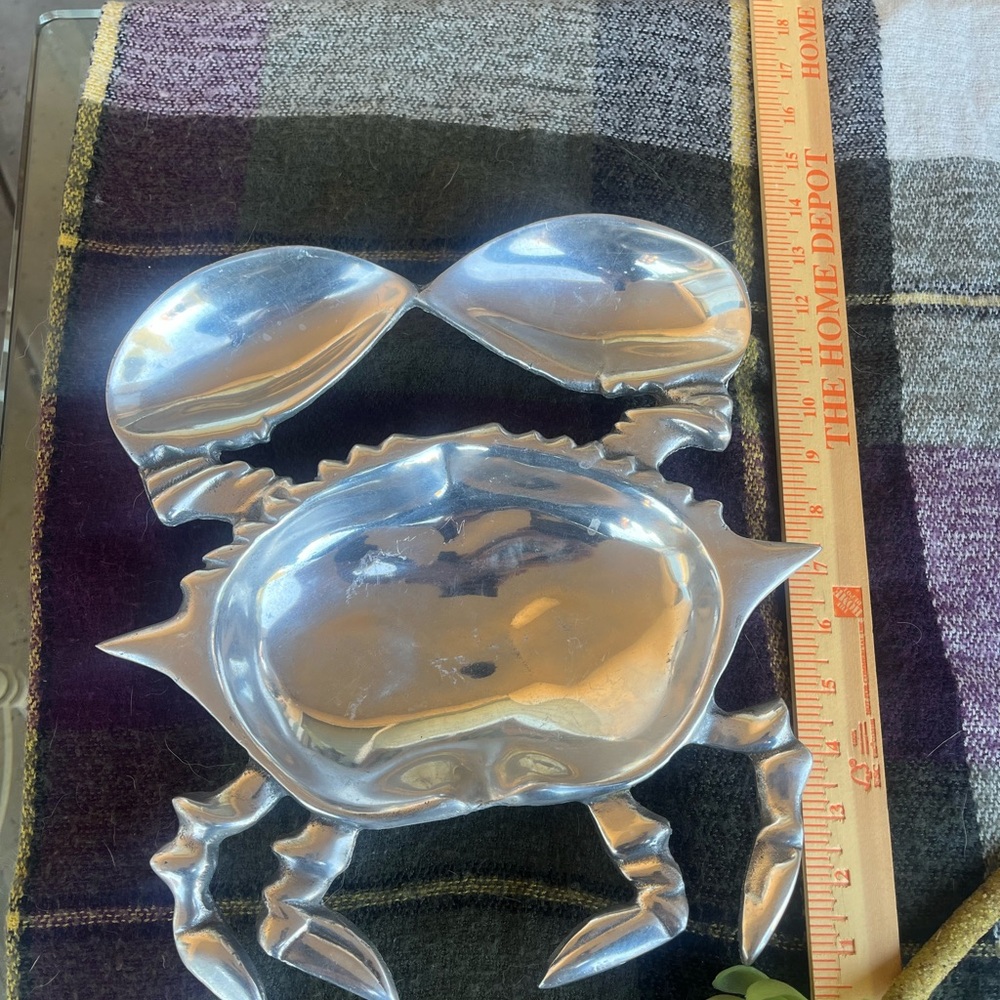 Shiny Silver Crab Tray - Picture 2 of 7